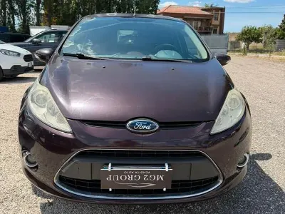 Usata Ford Fiesta Titanium 97 CV (71 kW) 2010 Viola Berlina