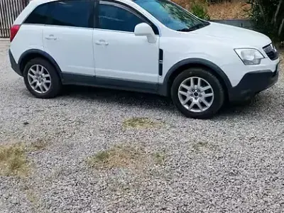Usata Opel Antara 150 CV (110 kW) 2010 Bianco SUV