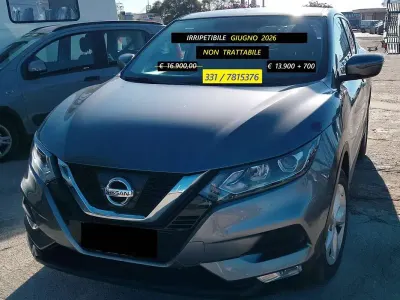 Usata Nissan Qashqai N-Connecta 131 CV (96 kW) 2018 Grigio SUV