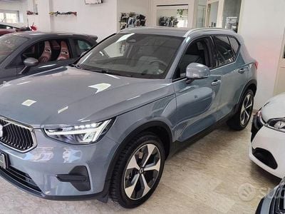 Usata Volvo XC40 Core 163 CV (119 kW) 2023 Grigio SUV