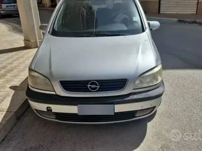 Usata Opel Zafira 125 CV (91 kW) 2003 Monovolume