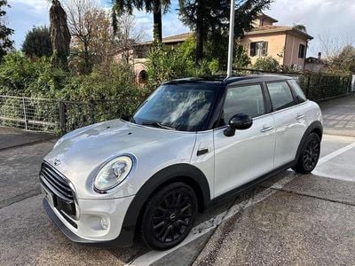 Usata Mini Cooper D Business 116 CV (85 kW) 2016 Grigio Utilitaria