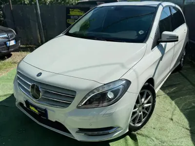 Usata Mercedes B180 Premium 109 CV (80 kW) 2016 Bianco Utilitaria