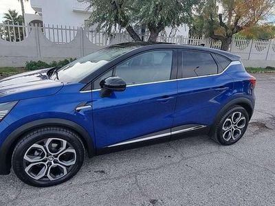 Usata 2023 Renault Captur Techno SUV | 21.900 € (Cara)