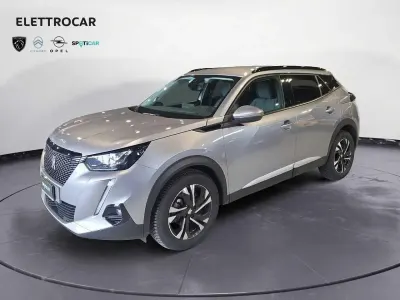 Usata Peugeot 2008 Allure 110 CV (80 kW) 2021 Grigio SUV