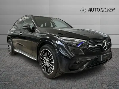 Usata Mercedes GLC300 AMG Line Premium Plus 269 CV (197 kW) 2023 Nero / metallizzato SUV