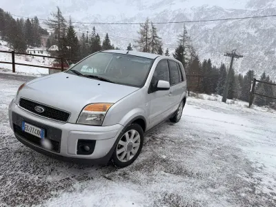 Usata Ford Fusion Titanium 80 CV (58 kW) 2010 Utilitaria