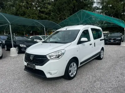 Gebraucht Dacia Dokker Comfort 90 PS (66 kW) 2018 Weiß Van / Kleinbus