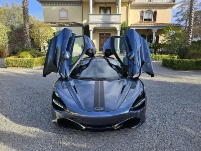 Usata McLaren 720S 721 CV (530 kW) 2020 Grigio Coupé