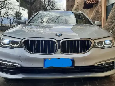 Usata BMW 520 Luxury Line 190 CV (139 kW) 2018 Argento Station wagon
