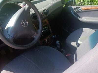 Mercedes A200