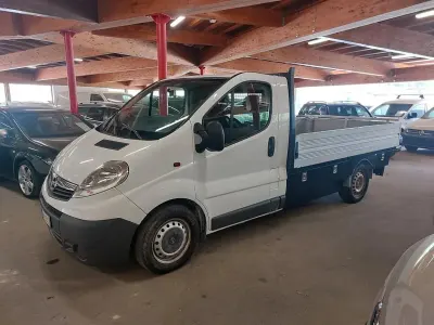 Usata Opel Vivaro 114 CV (83 kW) 2007 Bianco Monovolume