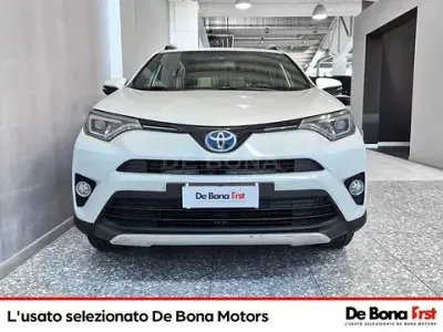 Usata Toyota RAV4 Hybrid Style 197 CV (144 kW) 2016 Bianco SUV