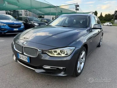 Usata BMW 318 143 CV (105 kW) 2014 Grigio Station wagon