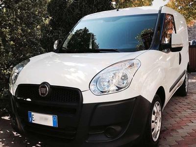 Usata Fiat Doblò 120 CV (88 kW) 2012 Bianco Monovolume