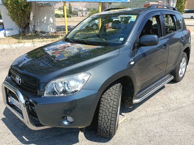 usata Toyota RAV4 2.2 disel 4x4