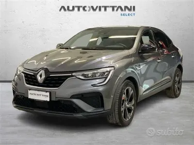 Usata Renault Arkana R.S. 94 CV (69 kW) 2023 Grigio chiaro SUV