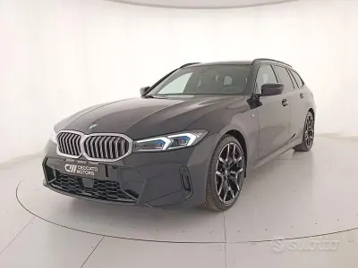 Nuova BMW 318 M Sport 150 CV (110 kW) 2025 Black sapphire metallizzato Station wagon