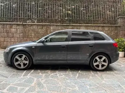 Usata Audi A3 140 CV (102 kW) 2005 Grigio Utilitaria