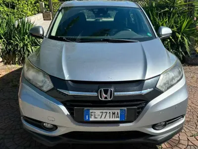 Usata Honda HR-V Comfort 131 CV (96 kW) 2017 Argento SUV