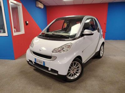 Bianco Usata 2010 Smart ForTwo Coupé Pure Utilitaria | 4899 € (Buon prezzo)