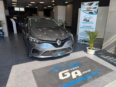 Usata Renault Clio V Business 66 CV (48 kW) 2022 Grigio Berlina