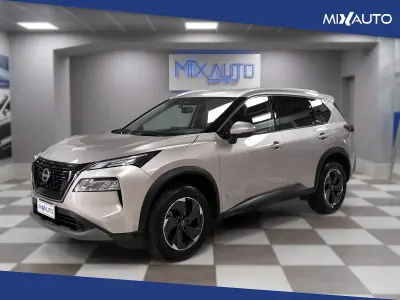 Käytetty Nissan X-Trail N-Connecta 213 HP (156 kW) 2025 Harmaa Katumaasturi