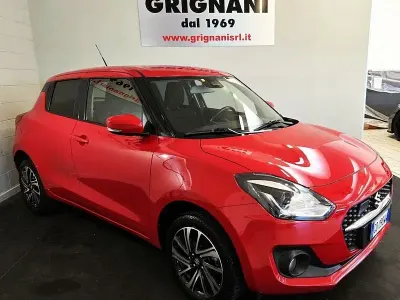 Usata Suzuki Swift 83 CV (61 kW) 2021 Rosso Utilitaria