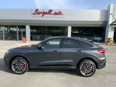 Nuova Audi Q5 S-Line 204 CV (150 kW) 2026 Grigio SUV