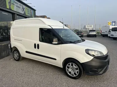 Usata Fiat Doblò Business 105 CV (77 kW) 2021 Bianco Monovolume