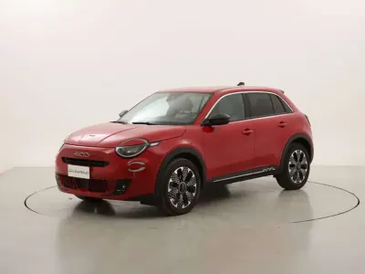 Usata Fiat 600 La Prima 136 CV (100 kW) 2025 Rosso SUV