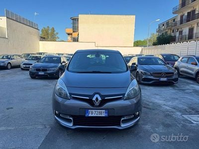 Usata Renault Scénic III LIMITED 110 CV (80 kW) 2015 Grigio Monovolume