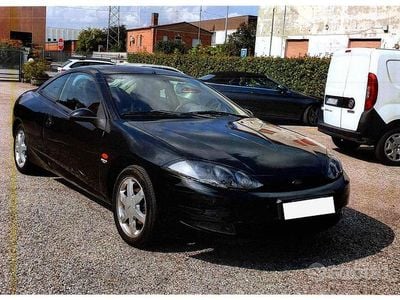 Begagnad Ford Cougar 1999 Svart Sportkupé