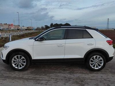 Usata VW T-Roc Life 116 CV (85 kW) 2022 Bianco SUV