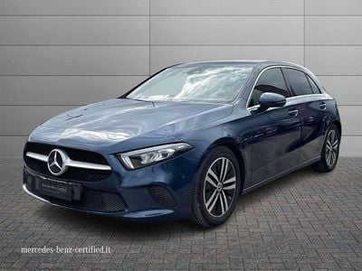 Usata Mercedes A180 116 CV (85 kW) 2022 Blu/azzurro Berlina