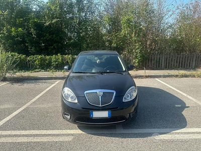 Usata Lancia Ypsilon 69 CV (50 kW) 2011 Nero Utilitaria