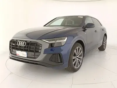 Usata Audi Q8 Sport 286 CV (210 kW) 2023 Blu navarra metallizzato SUV