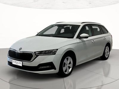 Usata Skoda Octavia Executive 150 CV (110 kW) 2022 Bianco luna metallizzato Station wagon