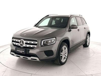 Usata Mercedes GLB200 Business 150 CV (110 kW) 2022 Argento SUV