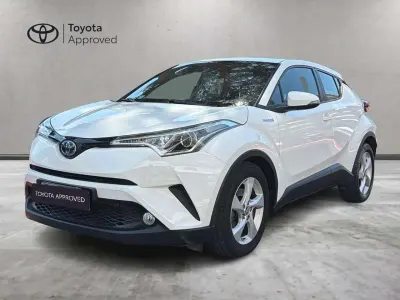 Usata Toyota C-HR Active 122 CV (89 kW) 2017 Bianco SUV