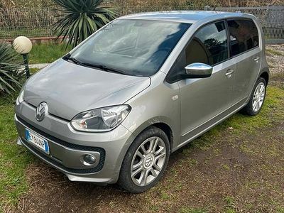 Usata VW up! Highline 68 CV (50 kW) 2015 Grigio Utilitaria