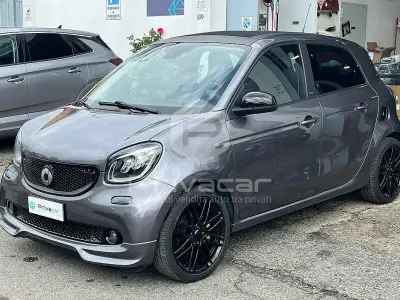 Usata Smart ForFour Passion 90 CV (66 kW) 2017 Grigio Utilitaria
