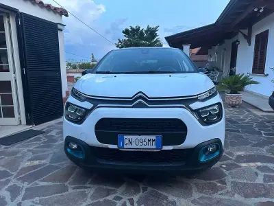 Usata Citroën C3 Shine 102 CV (75 kW) 2023 Bianco Utilitaria