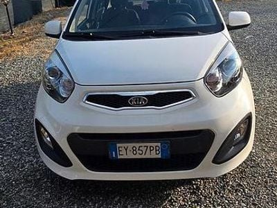 Usata Kia Picanto 67 CV (49 kW) 2015 Bianco Utilitaria