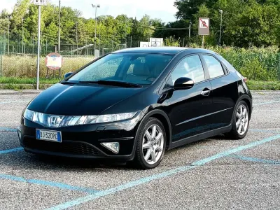 Usata Honda Civic Exclusive 140 CV (102 kW) 2007 Nero Berlina
