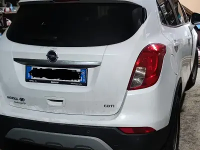 Usata Opel Mokka 136 CV (100 kW) 2016 Bianco SUV