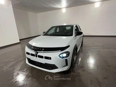 Nuova Lancia Ypsilon 101 CV (74 kW) 2025 Bianco Utilitaria