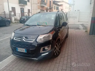 Usata Citroën C3 Picasso SELECTION 92 CV (67 kW) 2015 Nero Monovolume