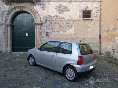 Usata VW Lupo 61 CV (44 kW) 2004 Argento Utilitaria