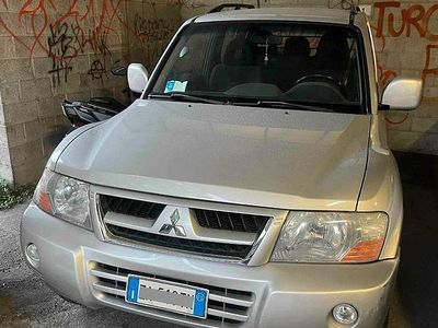 Usata Mitsubishi Pajero 115 CV (84 kW) 2003 Grigio SUV